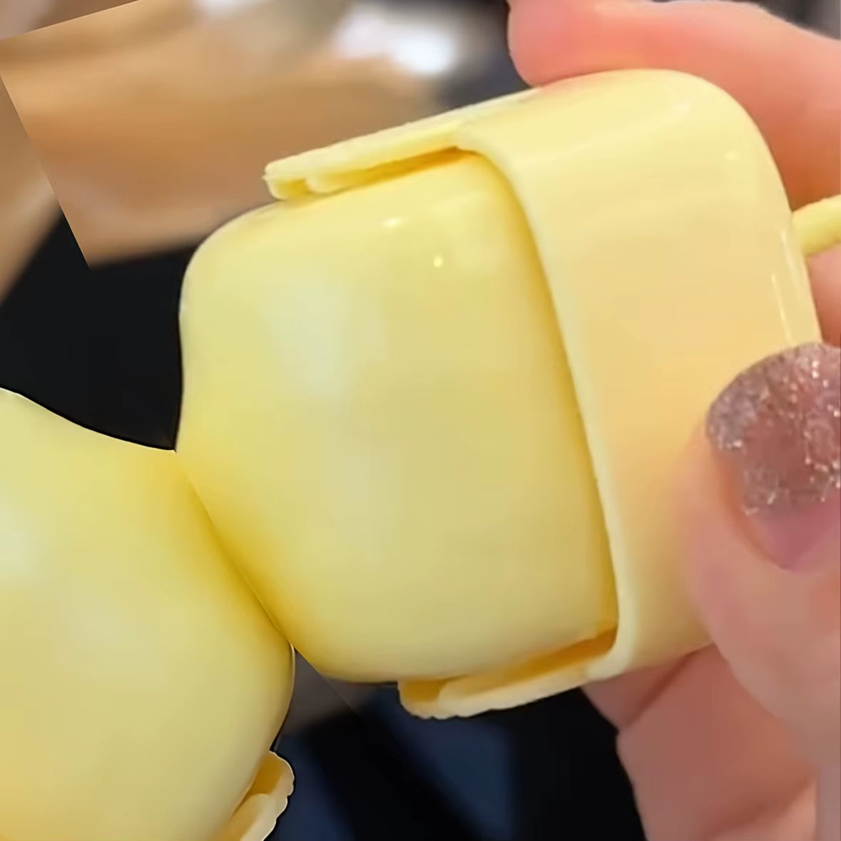 1Pc Washable & Portable Lint Roller - Pet Hair Remover for Clothes, Sofas, Beds | Ideal for Cat Owners Furniture Cleaning